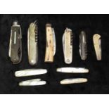 Collection of pocket knives incl. utility, pruner and mother of pearl fruit knives, (10)