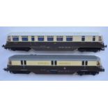 Two Hornby OO gauge GWR Diesel Railcar electric train models to include R2524 "No29" with fitted