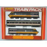 Hornby boxed OO gauge 3 coach InterCity 125 train pack, Executive livery set R401 with power car,