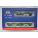 Bachmann OO gauge Class 411 4 car EMU set 31-425A, DCC ready. Models mint with sealed accessory