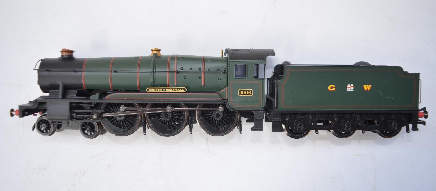 Boxed Hornby OO gauge GWR 4-6-0 1006 County Of Cornwall electric locomotive with tender (R2937), DCC - Image 2 of 4