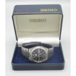 Gents Seiko Automatic stainless steel wrist watch with day date, dark grey dial with baton numerals,