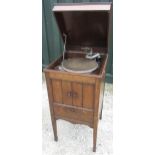 Columbia Viva-Tonal Grafonola oak cased cabinet gramophone number 123A, with folding speaker door