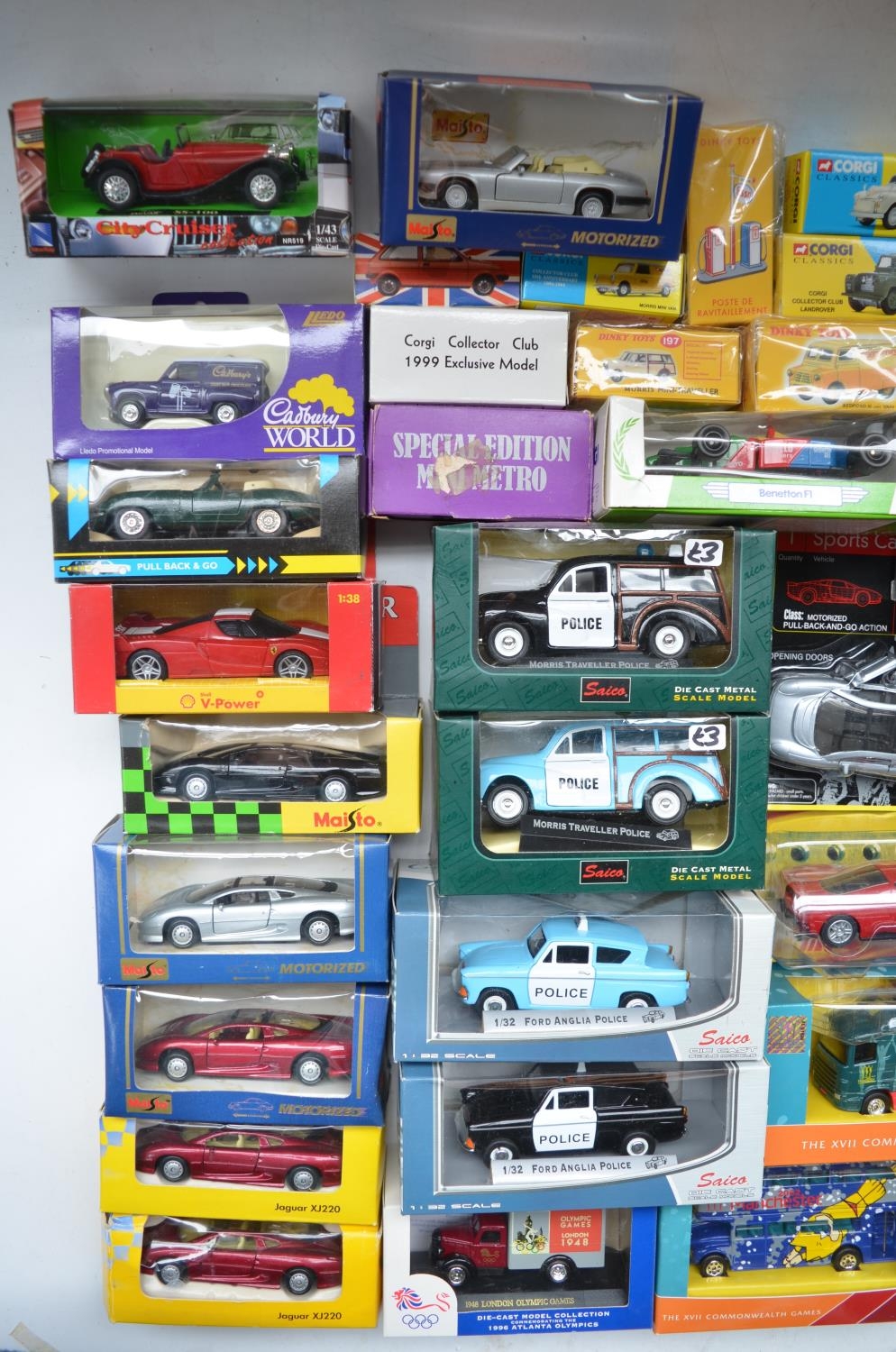 Collection of diecast model cars, various manufacturers and scales incl. Corgi, Maisto, Saico, - Image 2 of 7