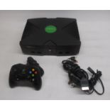 Original Xbox console with 1 controller