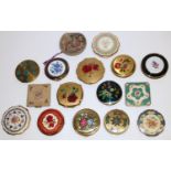 Collection of powder compacts, including Stratton and KIGU, two with petit point decoration (16)