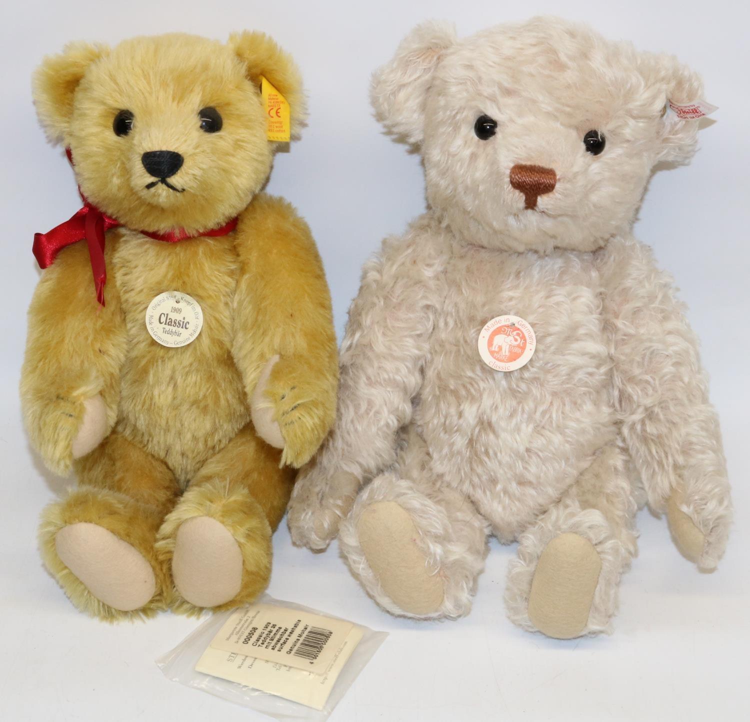 Two Steiff Classic teddy bears: 1909 reproduction bear 000508 in golden mohair, and another bear