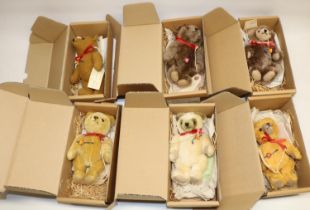 Ashton-Drake Galleries: ten vintage style teddy bears, max. H19cm, and a doll with Winnie the Pooh