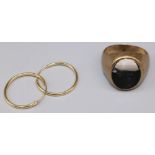 11.7g, stamped 375, size V, and a pair of 18ct gold hoop earrings, stamped 750, 0.9g