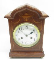 Junghans - Early C20th inlaid golden oak mantle clock with shaped and moulded top on brass ball
