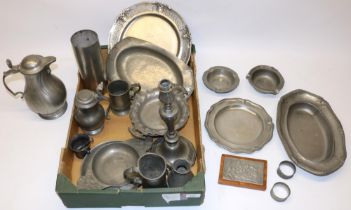 Collection of French, German and other pewter items incl. pestle and mortar, jugs, tankards, etc.