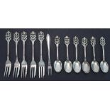 Early C20th Norwegian hallmarked silver cake fork and coffee spoon set for six in the Viking Rose