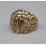 10ct yellow gold Hialeath High School 1960 class ring, stamped 10k, size R1/2, 10.63g