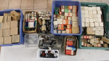 Collection of vintage glass radio valves incl. Brimar, GEC, Tungsram etc., mostly boxed (qty)