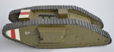 Diecast British World War 1 Mark 1 tank model with box (approx 1/32 scale), no manufacturers