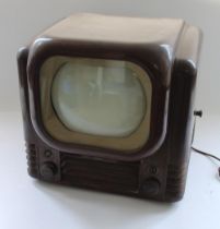 c1950 Bush Type TV22 Television Receiver in brown bakelite case