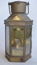 Vintage Bullpit & Sons of Birmingham (dated 1911) ships paraffin fed lamp with folding carry handle,