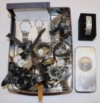 Seiko gold plated quartz wristwatch with date, movement reference 7N22, serial no. 172674 and a