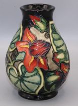 Moorcroft Pottery: Palmata pattern ovoid vase, dated '99, H14cm