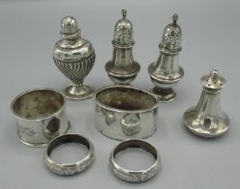 Collection of hallmarked silver incl. pair of Edw.V11 hallmarked silver pepperettes, Chester 1906,