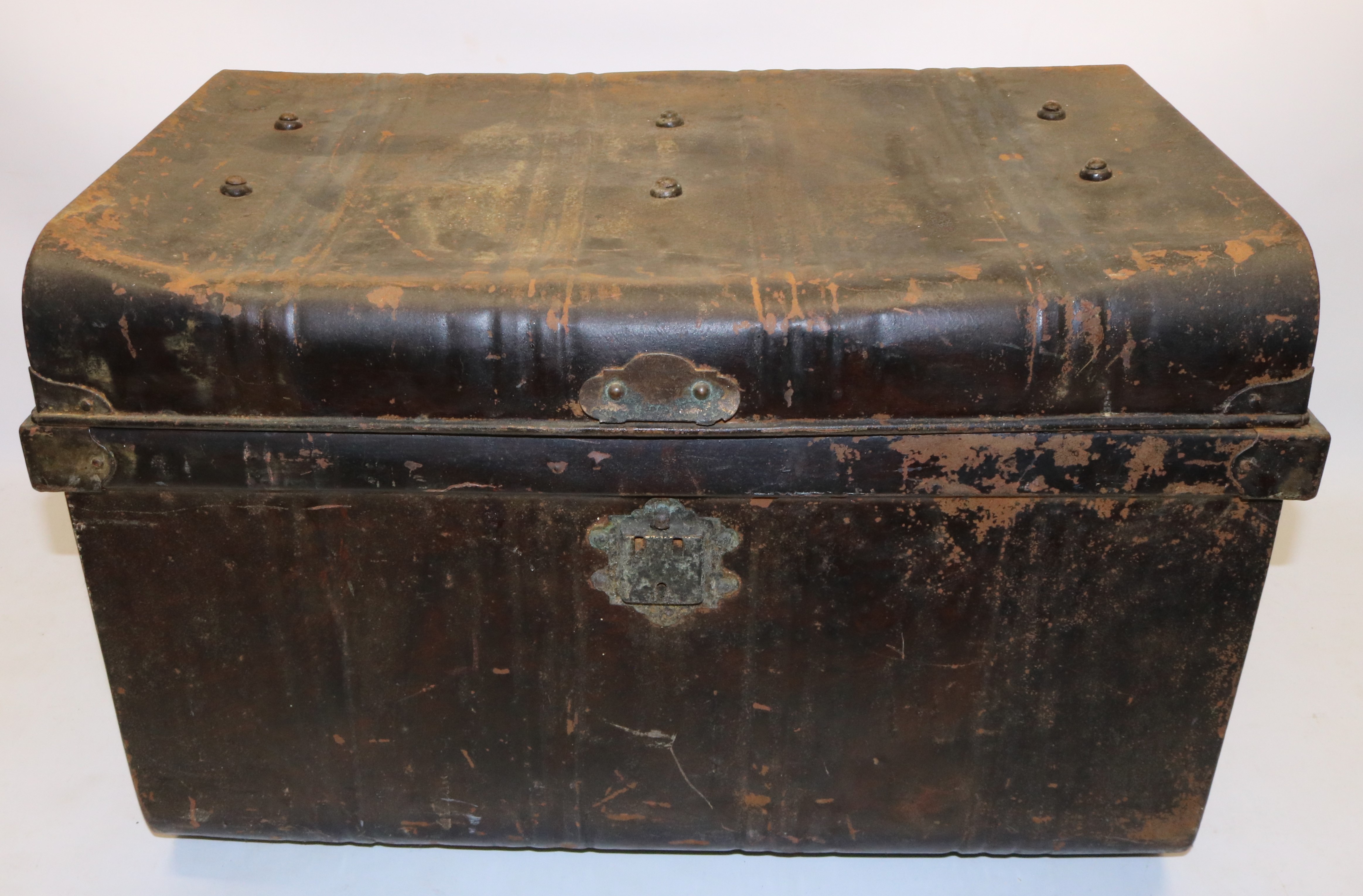 Nine vintage leather suitcases, max. L71cm, a tin trunk, and a wooden tool box (11) - Image 2 of 3