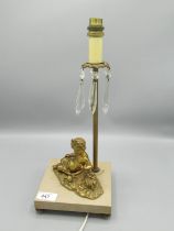 C20th gilt brass and marble table lamp, set with a cherub and facetted drops H38cm (A/F)