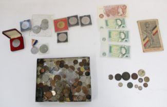 Misc. coinage and banknotes incl. commemoratives, foreign coinage, BoE £1 mint notes etc. (qty)