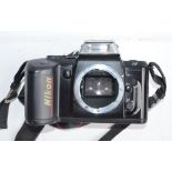 Collection of 35mm film camera equipment and accessories to include a Nikon F401 SLR (in excellent