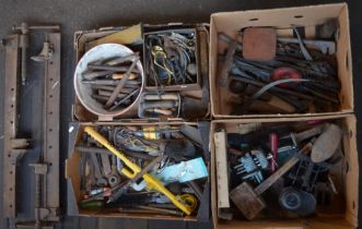 Collection of workshop hand tools to include 2 large sash clamps by Record, vintage table vice,