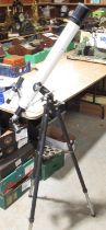 Tasco 9S F=700mm astronomical telescope and stand