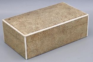 Edwardian rectangular cedar lined shagreen table cigarette box, stamped Made in England, W19cm D9.