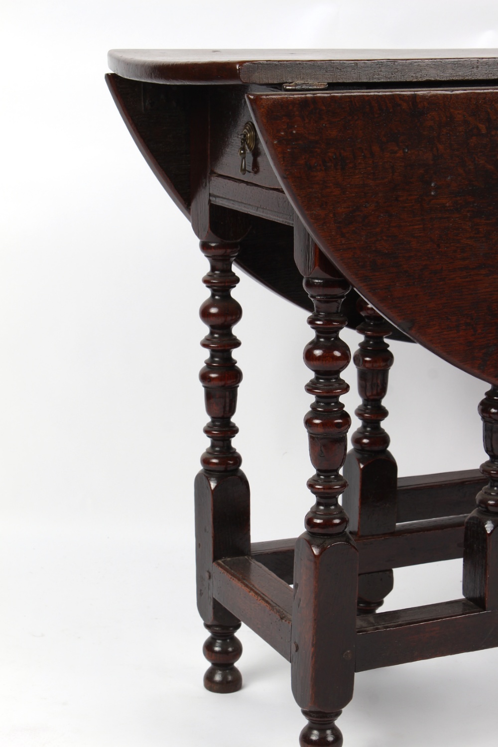 Property of a gentleman - a small William & Mary oak oval topped gate-leg table, circa 1670/80, of - Image 2 of 4