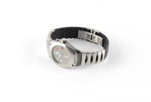 Property of a gentleman - a gentleman's Seiko Kinetic wristwatch with original strap.