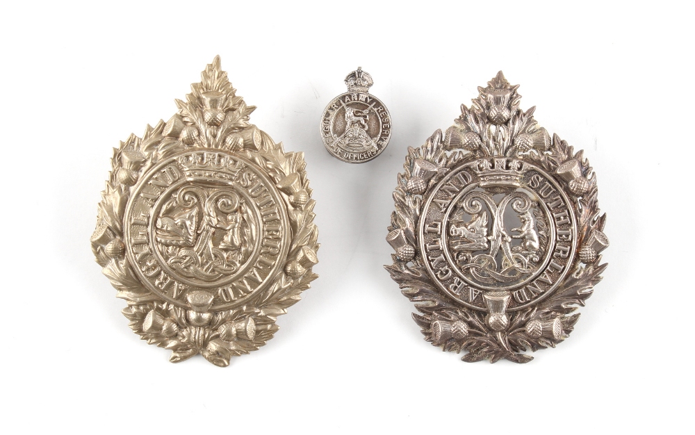 Property of a lady - militaria - a Scottish Argyll and Sutherland Highlanders officer's unmarked