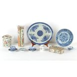 Property of a gentleman - a quantity of Chinese porcelain items, 18th century & later, including a