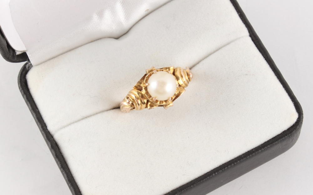 A 14ct yellow gold single pearl ring, in ornate claw setting, approximately 3.6 grams, size L/M. - Image 2 of 2