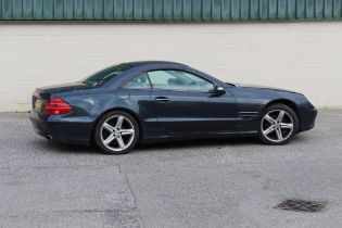 Property of a deceased estate - car - Mercedes SL350, 2004, petrol, automatic, black, 97,065