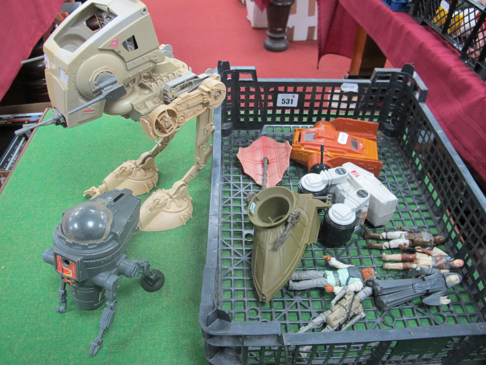 A Collection of Original Star Wars Trilogy Plastic Models mini-rigs, space vehicle, figures, to