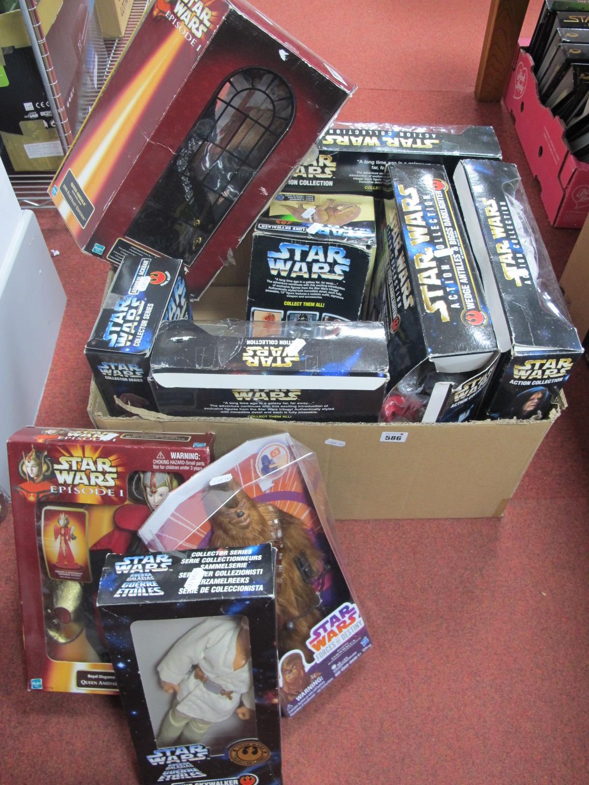 Eleven Boxed Star Wars Figures, including Admiral Ackbar, Queen Amidala, etc.