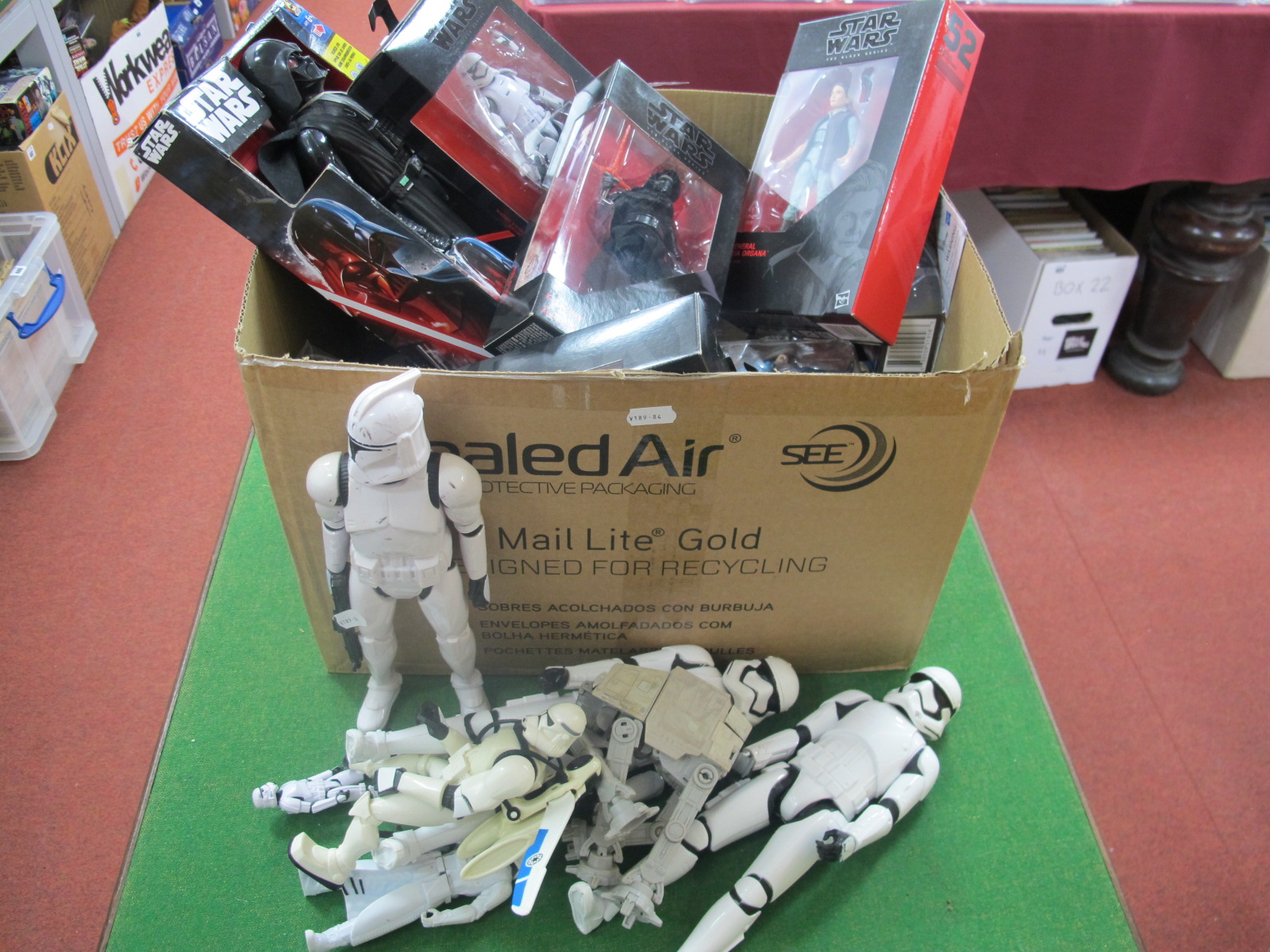 Large Selection of Boxed and Bubble Packed Star Wars Figures, including General Leia, Rey and