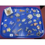 A Collection of Assorted Costume Brooches, including modern cat brooches, butterflies, flowers,