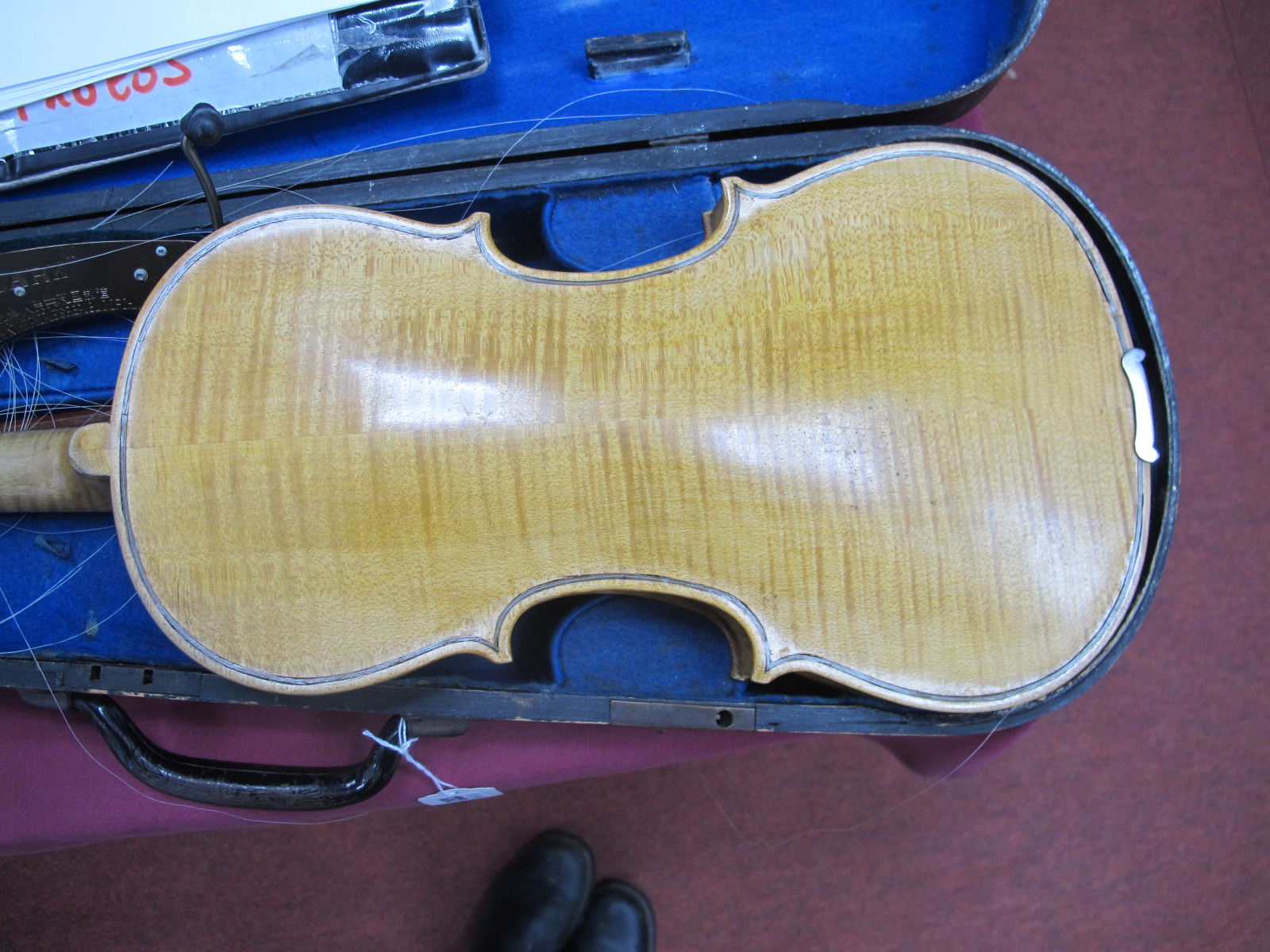 A Violin with Two Piece back, bearing label Maker Ralph -----, Cleveland plus bow in an ebonised - Image 2 of 7