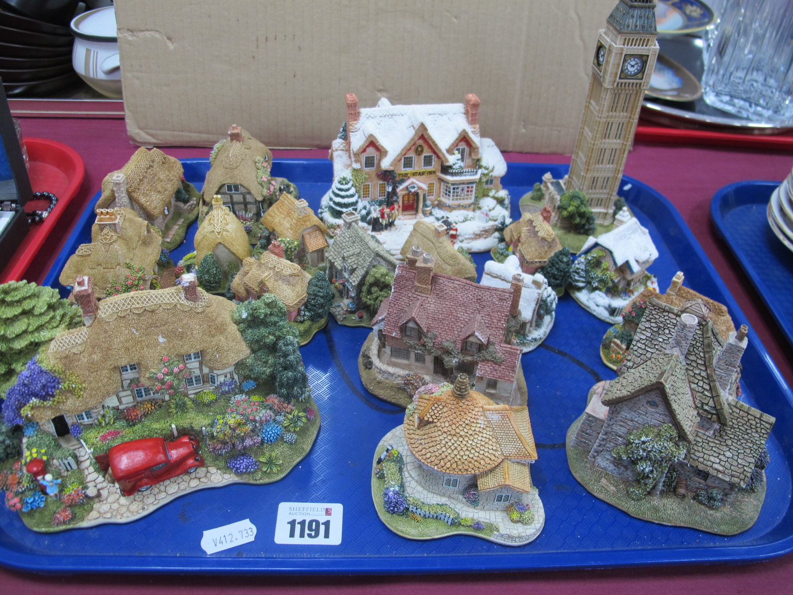 Lilliput Lane Model Dwellings:- One Tray