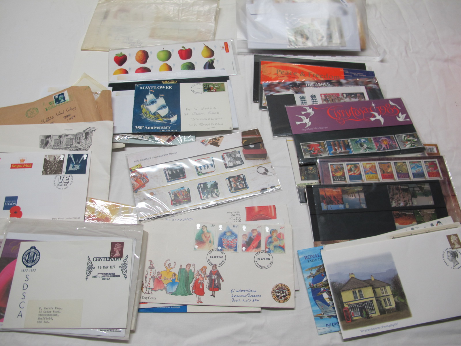 An Accumulation of Mint Decimal G.B Stamps, in packets, booklets and presentation packs, with a