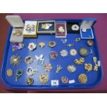 Vintage and Later Brooches, including lucite, floral sprays, imitation pearl, diamante, etc:- One
