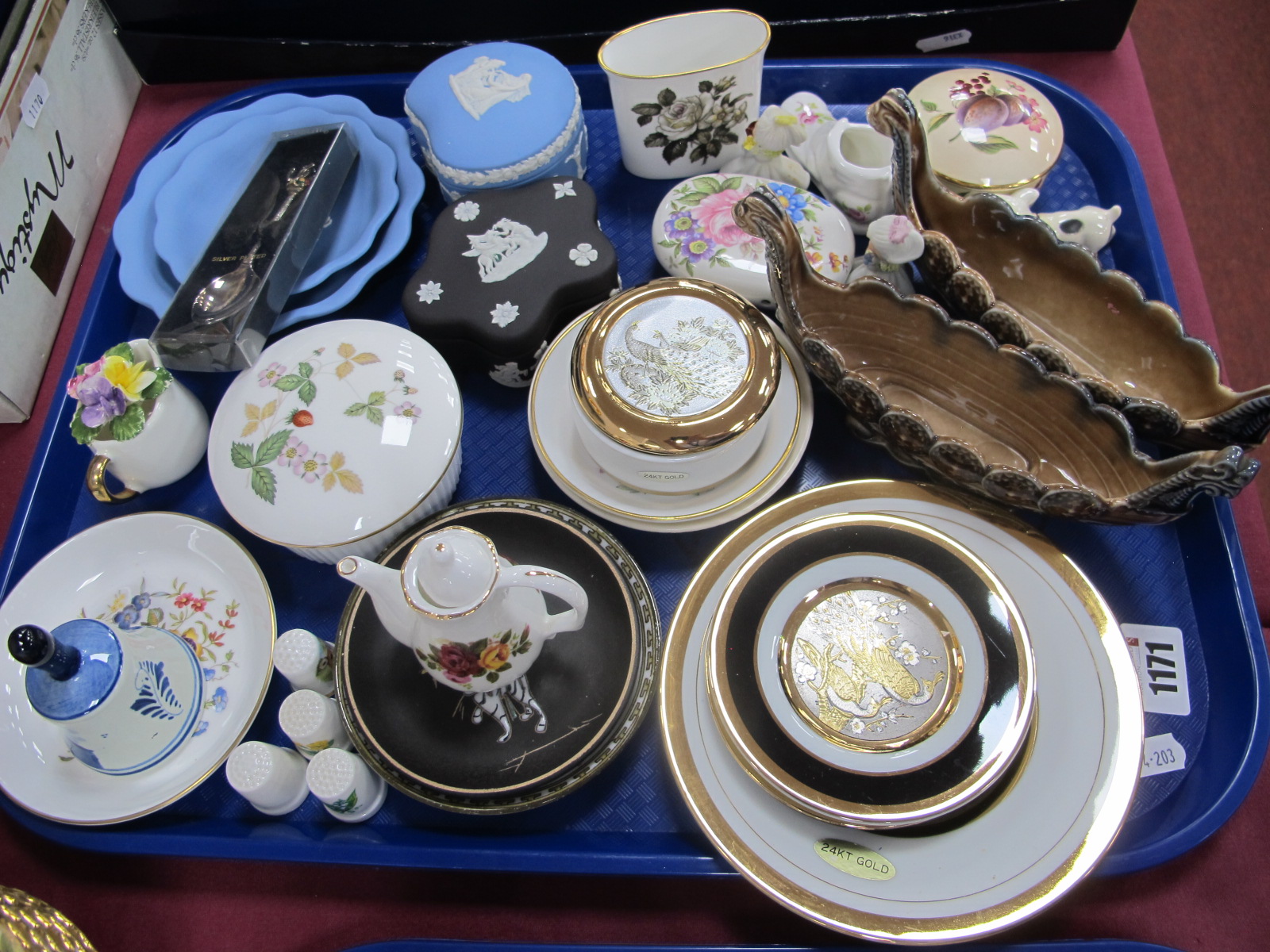 WITHDRAWN Wedgwood Jasper Ware, trinket boxes, dishes, Wade Viking ships, etc:- One Tray.