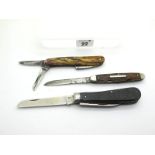 I.XL George Wostenholm, jigged horn scales, two blades, 10.5cm; Whitmarch Newton, four blades,