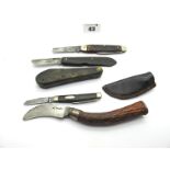 W. Saynor Sheffield Budding Knife, 8.5cm; Fleam, three blades, horn scales, 9.5cm; Norris Works