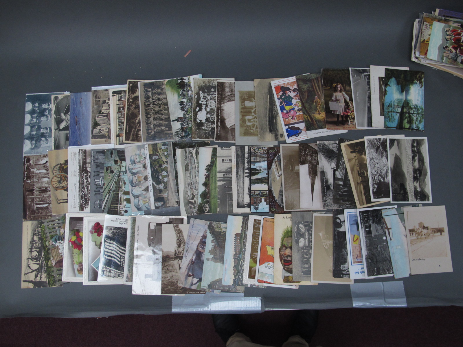 A Box of Mainly Early XX Century Picture Postcards, to include: topographical views, some of - Image 5 of 5