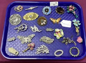 Vintage and Later Brooches, including enamel butterfly, diamanté, SJC Pewter, ceramic, Miracle